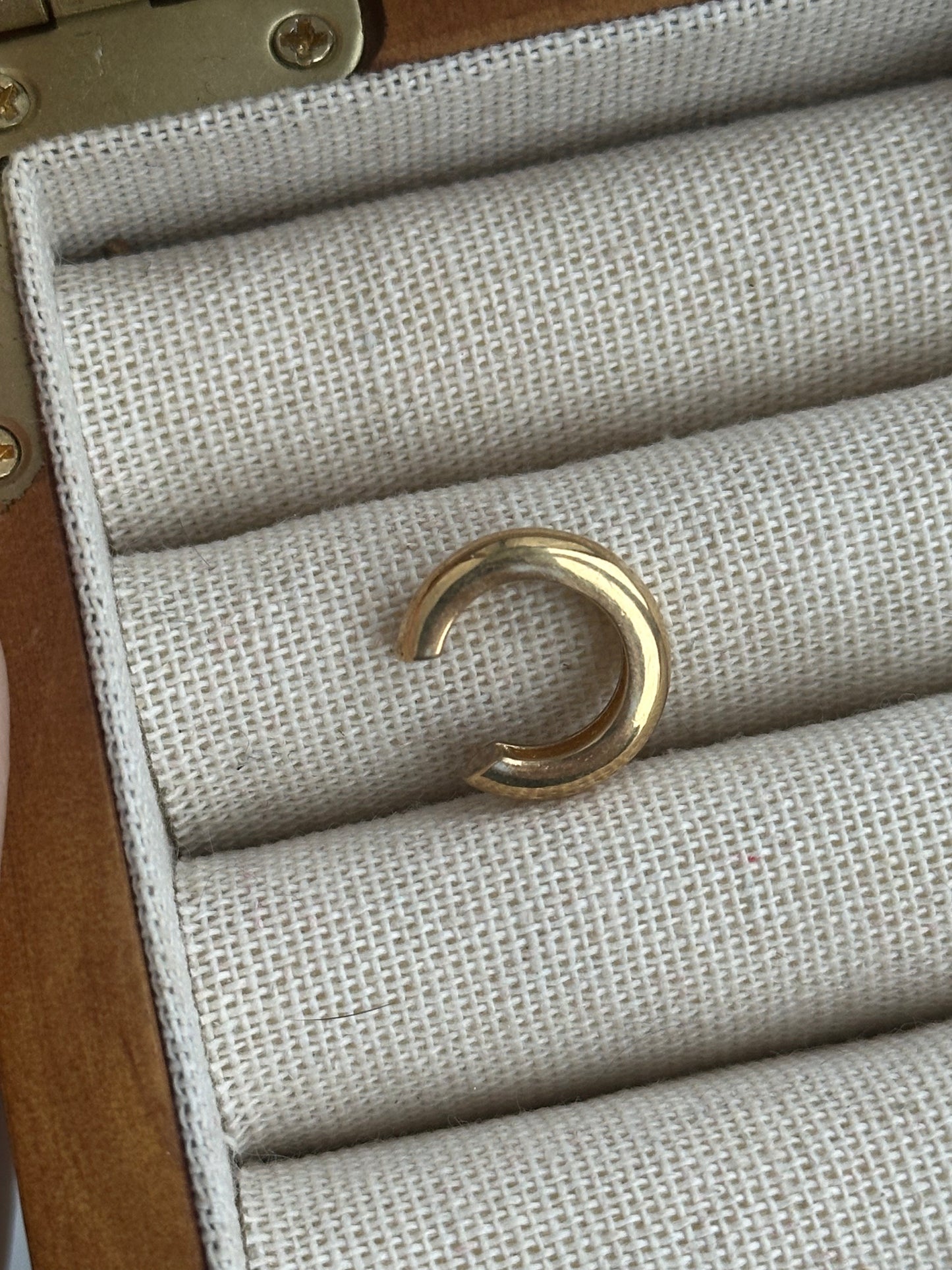 SAMPLE LAN CUFF